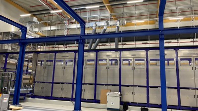 Das neue Service Center für Plattenwärmetauscher nutzt vollautomatische Systeme wie diese Chemiebadanlage