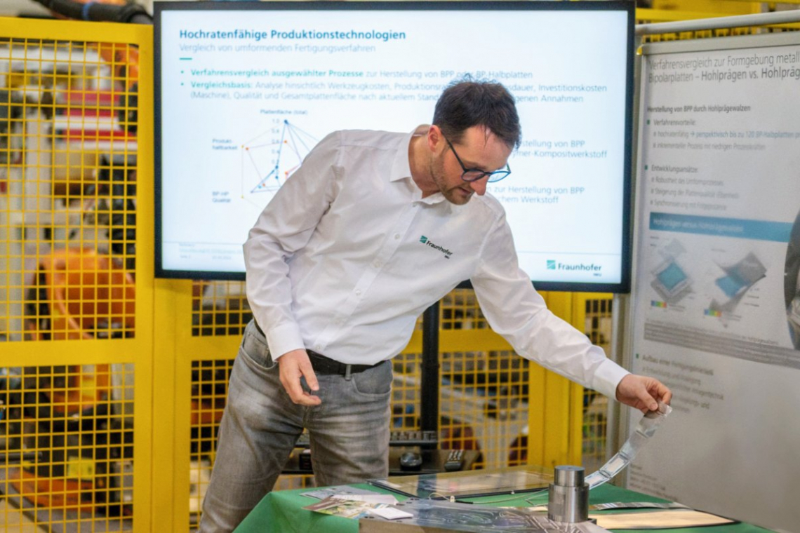 Schulung an der Referenzfabrik.H2