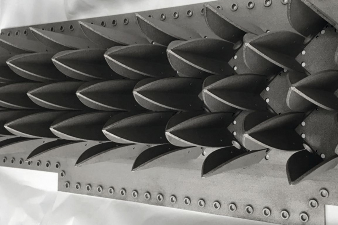 3-D-gedrucktes Radar-Array, PAEK-beschichtet mit einer GreenPOP-Aktivierung mit Kupfer- und Chemisch-Nickel-Schichten (Foto: Alliance Finishing and Manufacturing)