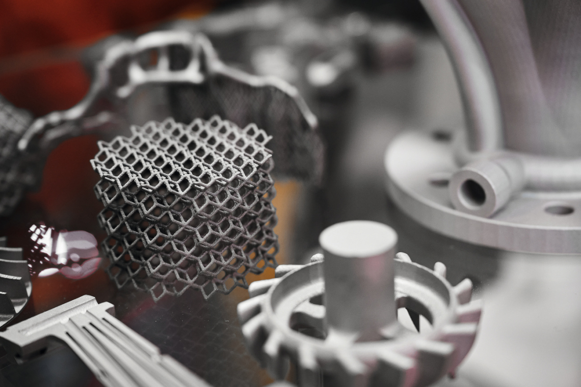 Auswahl an additiv gefertigten Bauteilen (Foto: stock.adobe.com/nordroden)