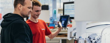 fischer nutzt Lern-App in technischer Ausbildung
