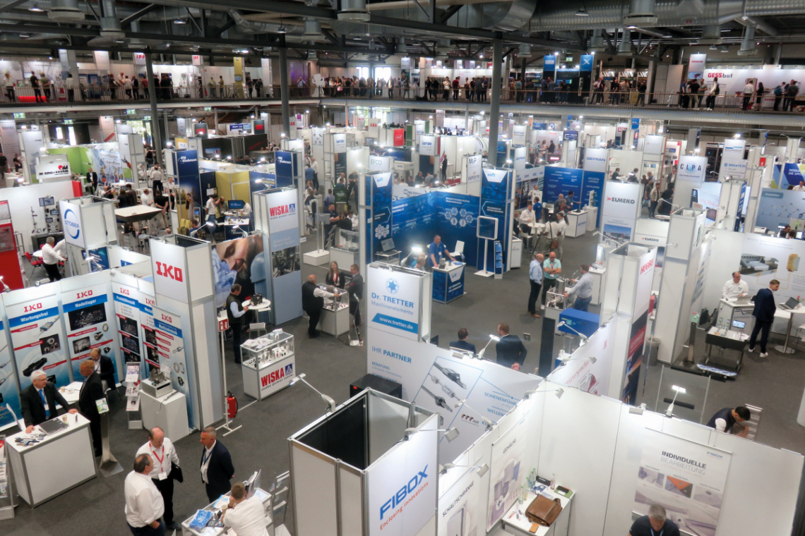 Blick in eine der Messehallen