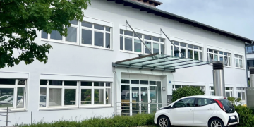 Übernahme ermöglicht Markteinstieg in die Halbleiterfertigung