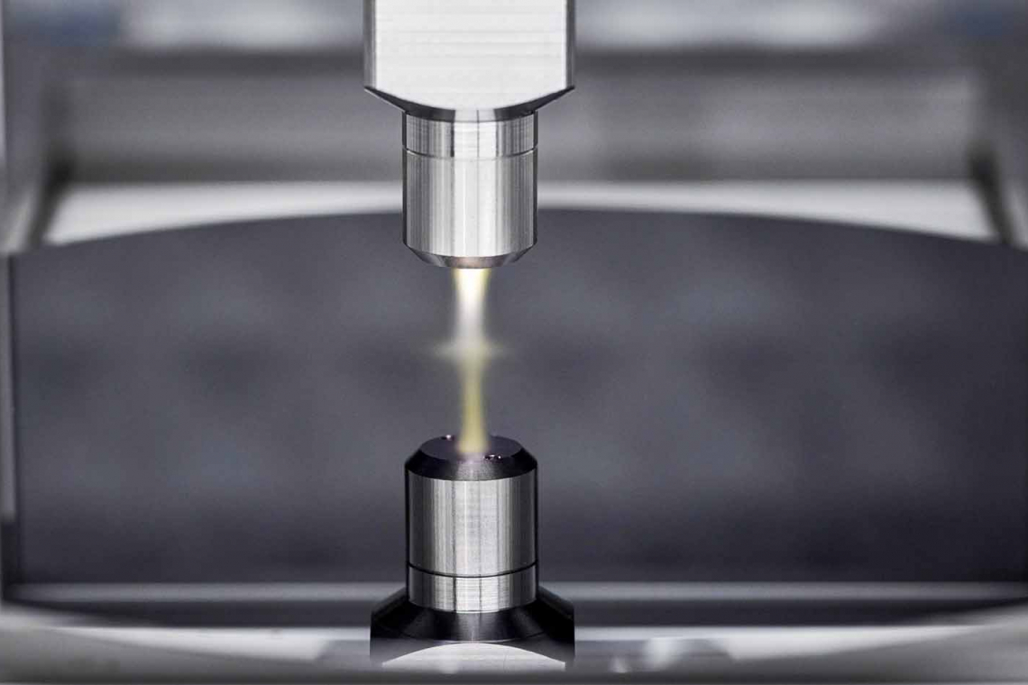 Mit den neu entwickelten Düsen hebt Plasmatreat die Reinheit und Prozesssicherheit in der Halbleiterfertigung auf ein neues Niveau. (Copyright: Plasmatreat GmbH)