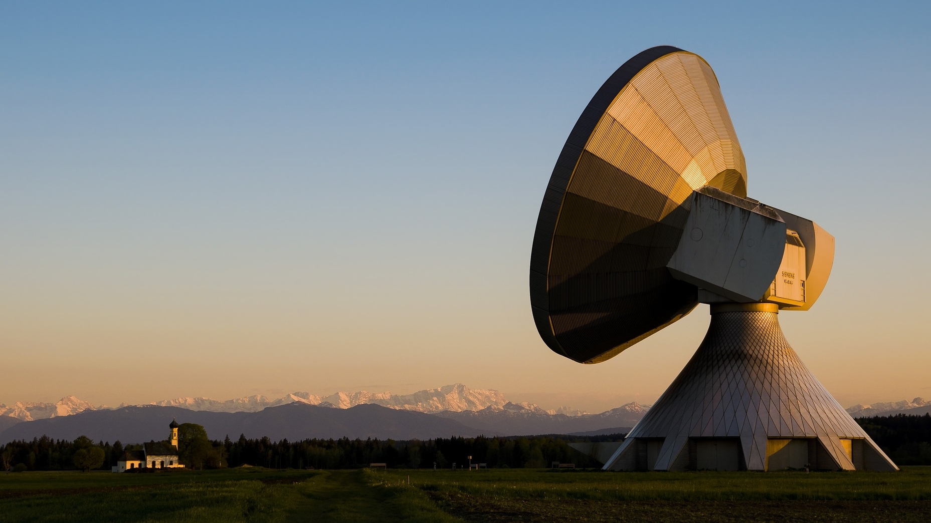 Alterungseinfluss auf dielektrische Eigenschaften von Laminaten im 79 GHz-Bereich