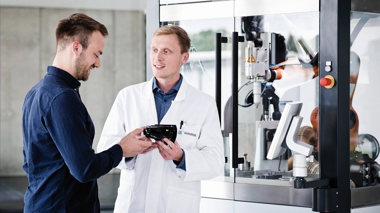 Neue Plasmatreat Academy: Forschung und Industrie im Dialog