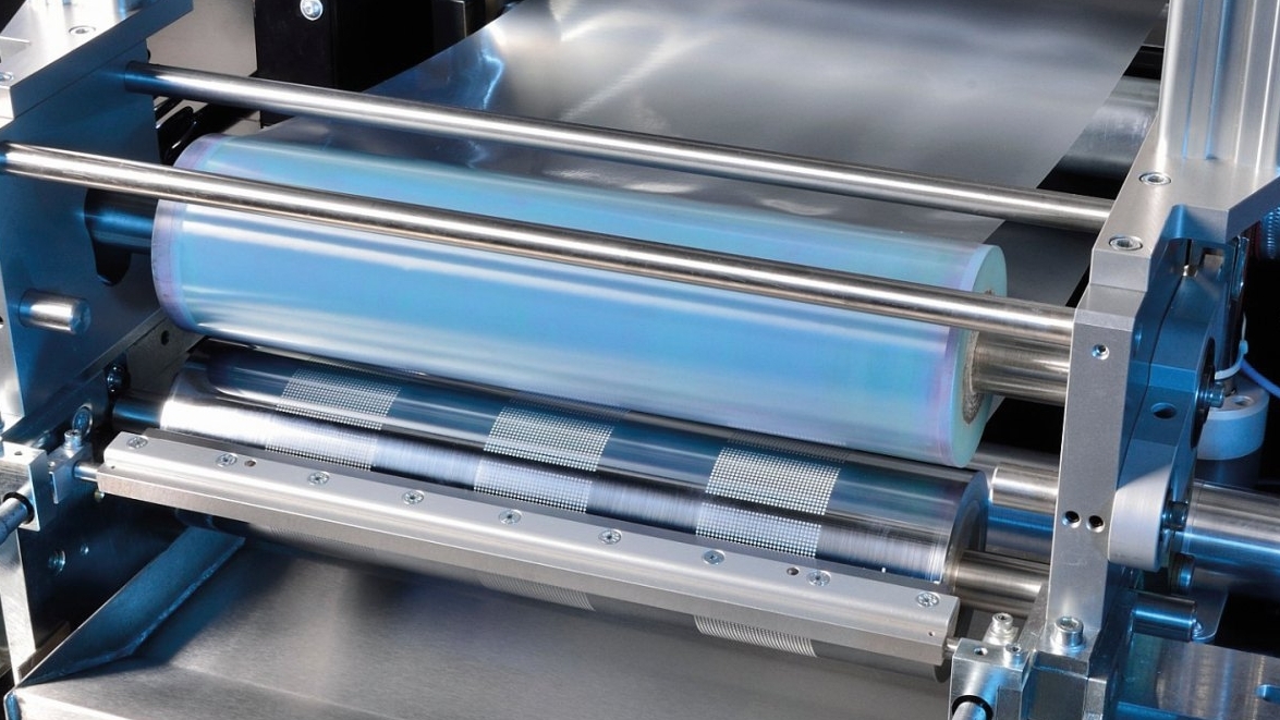 Rolle-zu-Rolle-Verfahren funktionalisiert Oberflächen