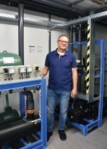 Torsten Simmert, Bereichsleiter bei der Lang+Menke GmbH, kennt das Unternehmen seit mehr als 30 Jahren und weiß, dass sein Team sich auf die Reisner-Kältetechnik verlassen kann 