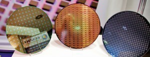 3D-Systeminteration vom Interuniversity Microelectronics Centre (IMEC), einem der größten Forschungszentren für Nano- und Mikroelektronik in Europa; Demowafer für Stacked IC, Die-to-Wafer Assembly, Flipchip fan-out Waferlevel Package u. a.