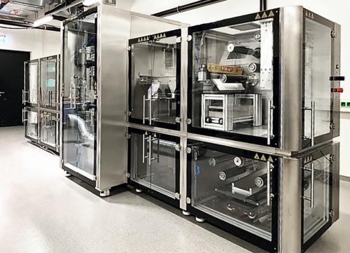 Ab Sommer 2021 werden an Fraunhofer ILT Laserprozesse für die Batteriefertigung in einem eigenen Batteriezentrum erforscht. Im Bild: Rolle-zu-Rolle Anlage