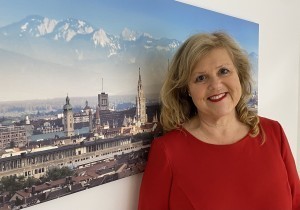 Dr. Alexa A. Becker