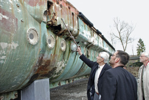 Jacques Piccard, Sohn von Auguste und Vater von Bertrand,  macht Vorschläge zur Restaurierung