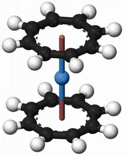 Abb. 9: Struktur des Thorocen, gelber Cyclooctatetraenid-Komplex, Th(C8H8)2