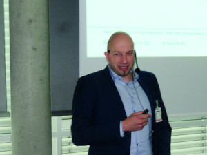 Prof. Dr.-Ing. Marco Huber bei der Keynote
