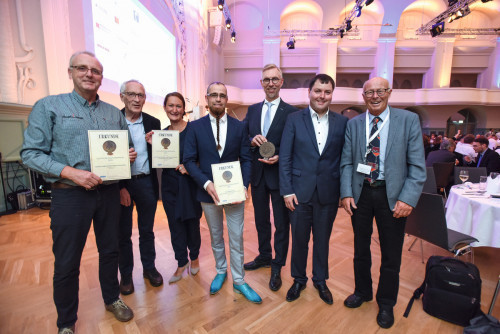 Der Leipziger Galvanopreis für eine Robotik-Lösung zur Elektrolytuntersuchung gehörte zu den Highlights des Abends