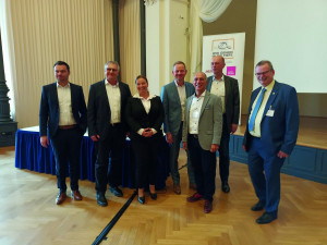 Prof. Dr. Mathias Nowottnick (ganz rechts) mit Referenten