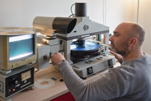 Zentrieren: Finden des Mittelpunkts per Mikroskoptechnik