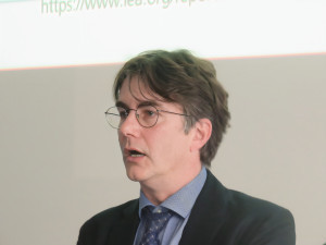 Prof. Eckart Hoene erörterte die Technologietrends in der Leistungselektronik