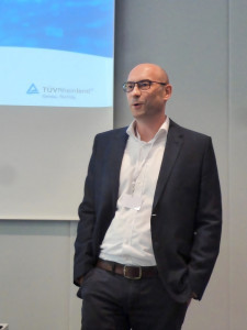 Andrzej Wozniczka (TÜV Rheinland) überzeugte mit seinem Vortrag über Cyber Security