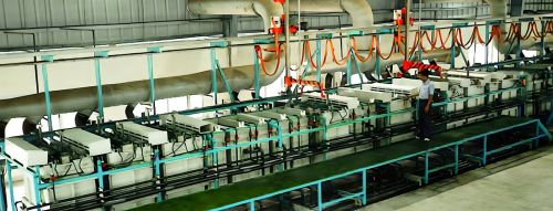 Abb. 2: Ansicht der Galvanikanlage bei INDO-MIM (Foto: INDO-MIM)