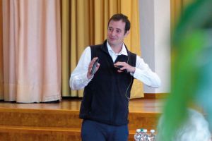 Dr. Stefan Rung