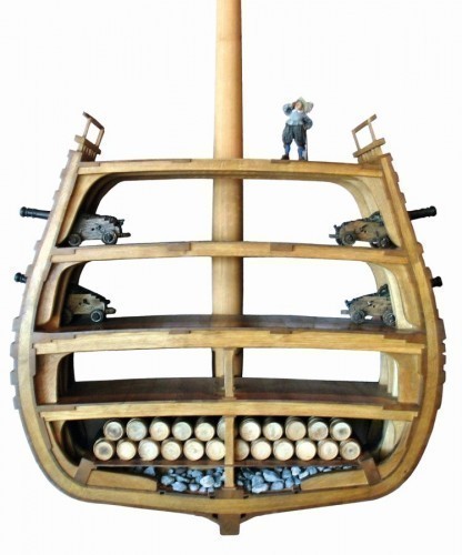 Der Querschnitt der „Vasa“ lässt deren Topplastigkeit erahnen