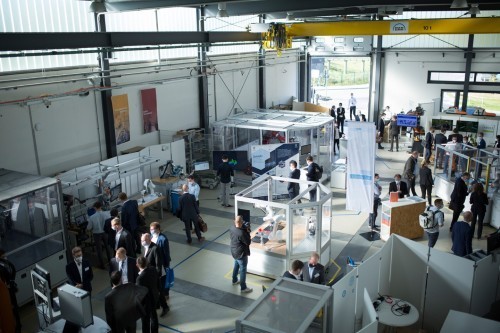 Forschung hautnah: Nachhaltige Produktionstechnologien und Produktentwicklungen in der neuen Halle des WZL der RWTH Aachen.