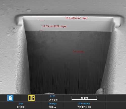 Abb. 4: Plasma-FIB Schnitt durch Pt-Schutzschicht, Pd-Sn Legierung, und Kupferschicht