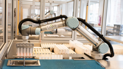 Automatisierungslösung von LuWe bei der Arbeit im Labor