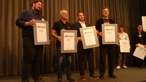 Stolze Sieger für außergewöhnliche Leistungen im Leiterplattendesign beim FED-Award