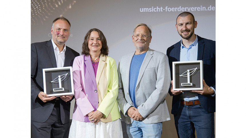 Im vergangenen Jahr erhielten im Bereich Journalismus Susanne Delonge und Jan Kerckhoff (Mitte) sowie Dr.-Ing. Jan Girschik (rechts) im Bereich Wissenschaft den begehrten Preis