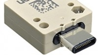 Die Teststeckbuchse Omron XP2U USB-C lässt sich einfach an Prüfvorrichtungen in der Gerätefertigung anbinden