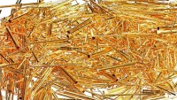 Kontaktstifte zählen zum Sekundärmaterial, aus dem Gold deutlich ökologischer gewonnen werden kann, als es bei der Primärgewinnung der Fall ist