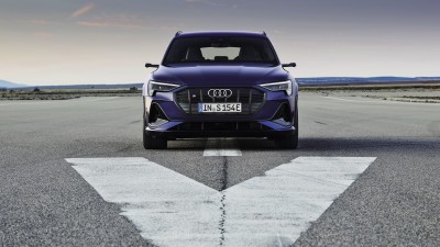 Abb. 1: Der neue Audi e-tron S mit neuer Lichttechnologie: Stromverbrauch kombiniert in kWh/100 km: 28,4-26,8 (WLTP) CO2-Emissionen kombiniert in g/km: 0