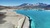Salzseen in den chilenischen Bergen sind potenzielle Lithium-Abbaugebiete
