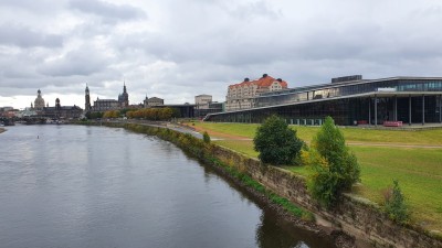 Das International Congress Center direkt an der Elbe war Schauplatz der diesjährigen V2021 in Dresden