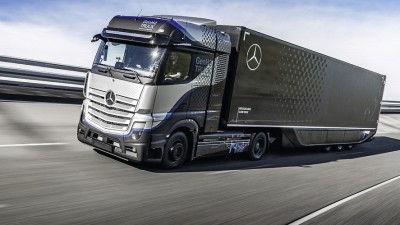 Daimler-LKW mit wasserstoffbasiertem Brennstoffzellenantrieb (Foto: Daimler AG)