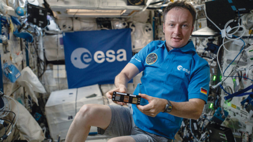 Abb. 3: Astronaut Matthias Maurer führte auf der ISS Projekte mit SurFunction durch
