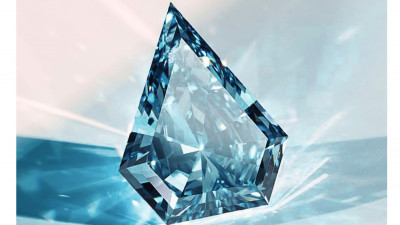 Abb. 1: Künstlicher blauer Diamant, hergestellt durch CVD  