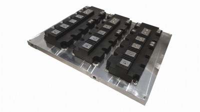 Hohe Kühlleistung bei minimalem Druckverlust: Kühlplatten IsoMAXX für Leistungsmodule