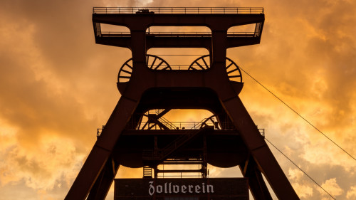 Wahrzeichen auf ‚Zeche Zollverein‘: der Doppelbock der Architekten Fritz Schupp und Martin Kremmer